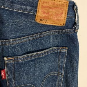Women’s Levi 501s in size W27 L32.